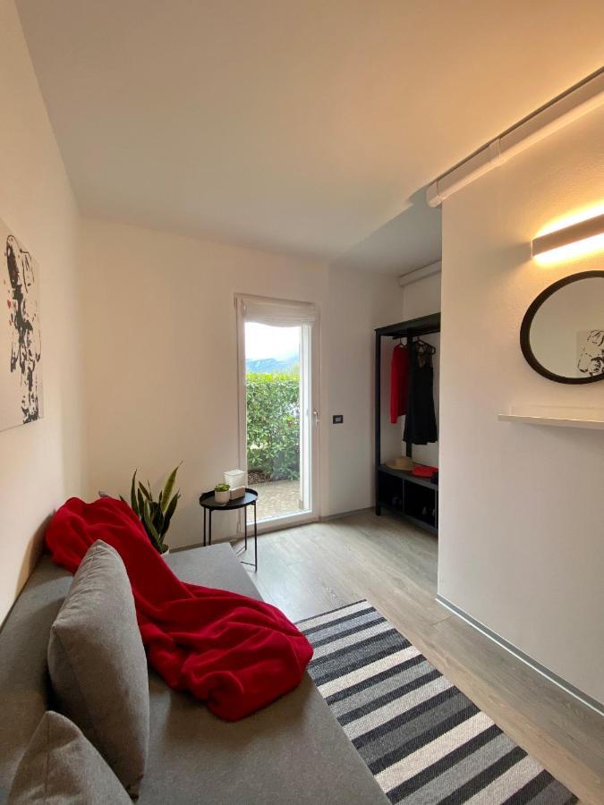 Appartamento Miranda Con Giardino Privato E Pool Zewnętrze zdjęcie