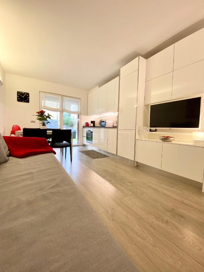 Appartamento Miranda Con Giardino Privato E Pool Zewnętrze zdjęcie